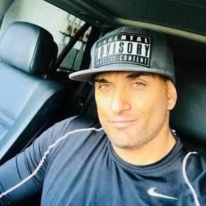 Meet your Posher, Victor